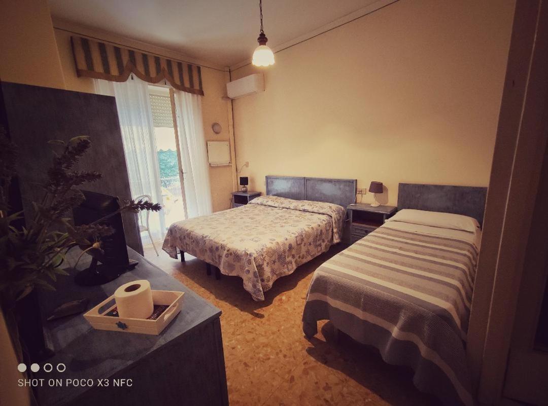 Hotel Delhy Viareggio Dış mekan fotoğraf