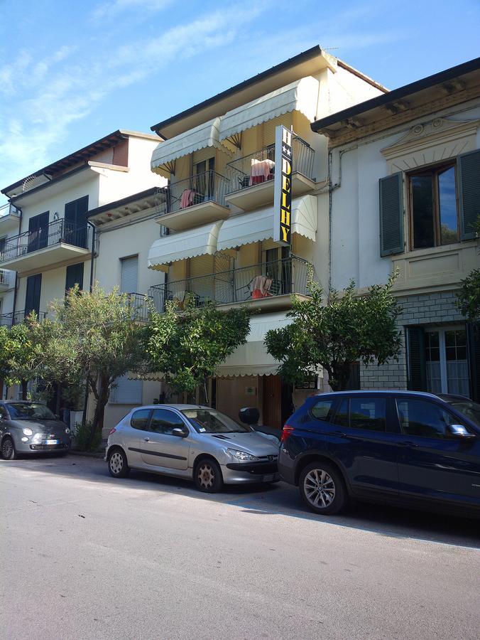 Hotel Delhy Viareggio Dış mekan fotoğraf